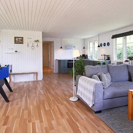 7 Person In Hyllinge Holiday home
