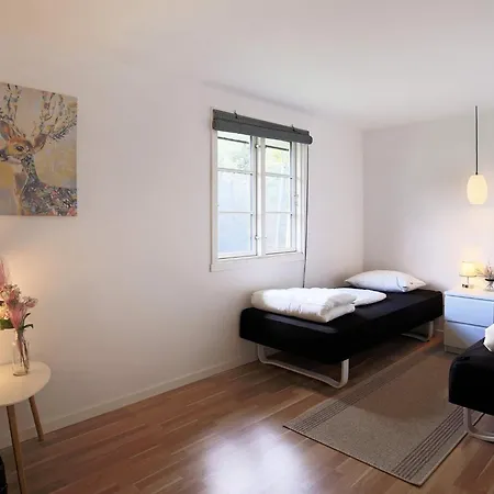 7 Person In Hyllinge-by Traum * Kirke-Hyllinge